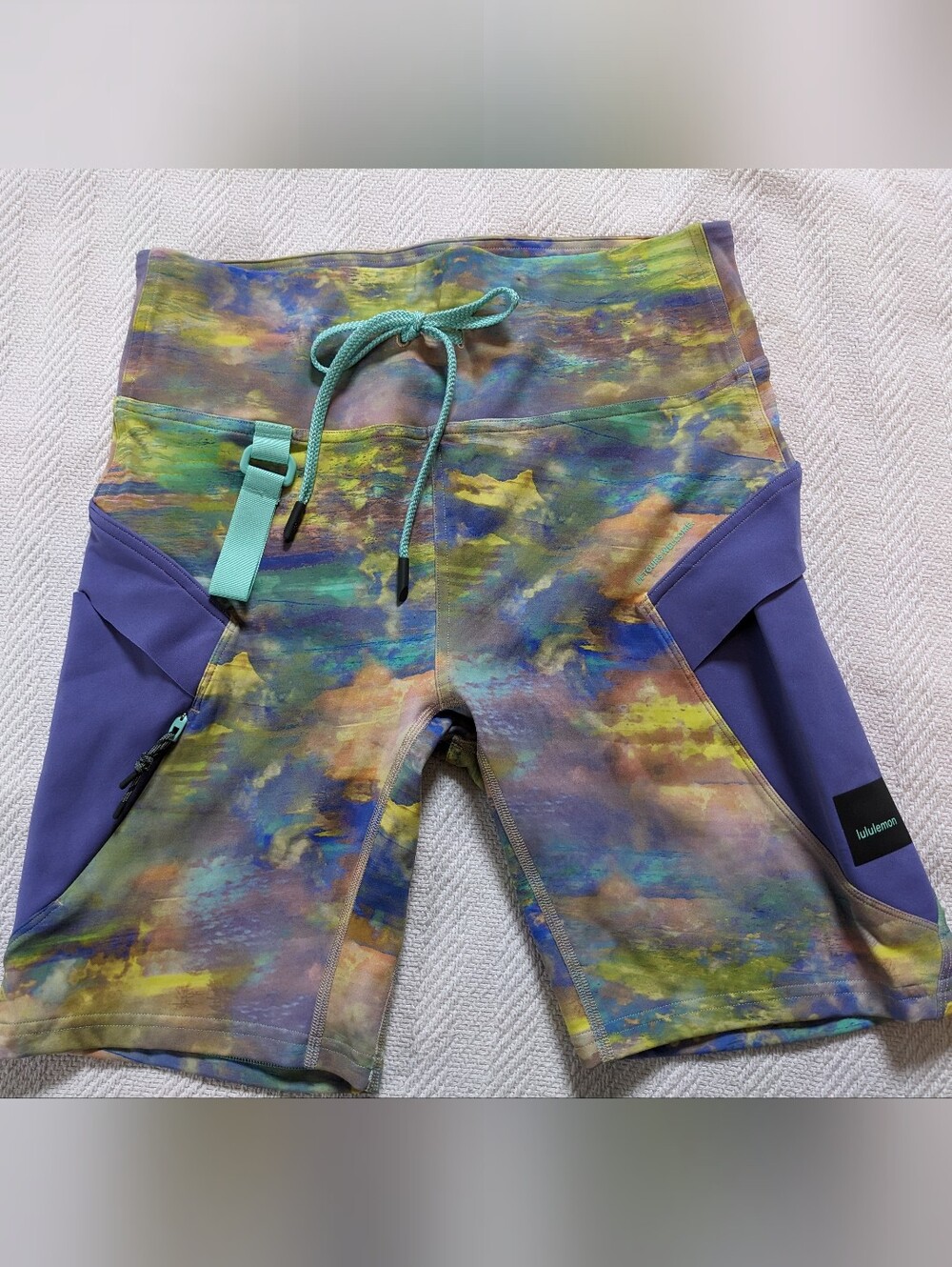 Lululemon Cargo High-Rise Hiking Short 8" Altered Nature Multi Color Size 8